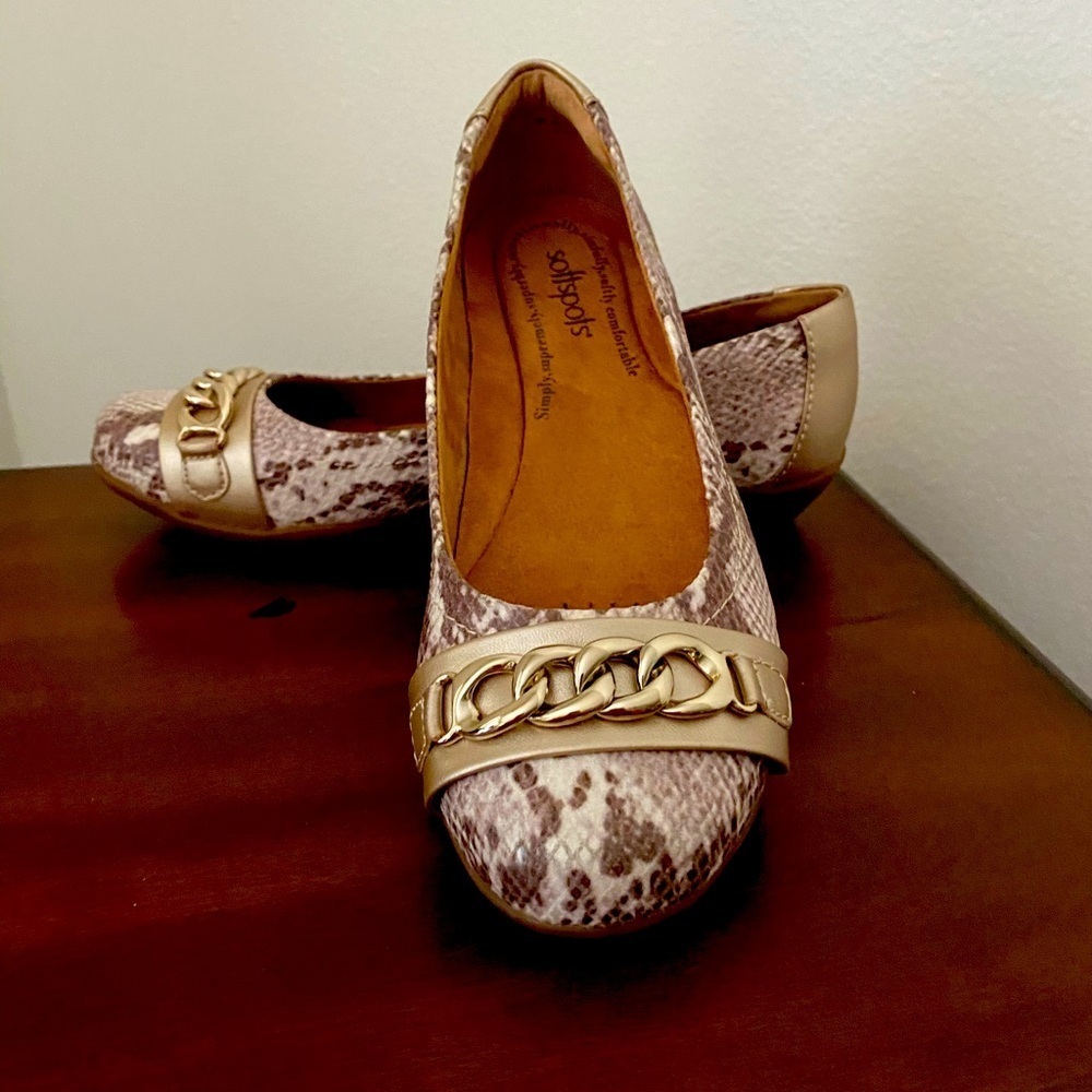 Softspots Snakeskin Slip-On Comfort Shoes | Size 8M | Gold Accents